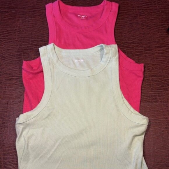 Set of 2 Old Navy Tank Tops Size XL - Picture 1 of 9